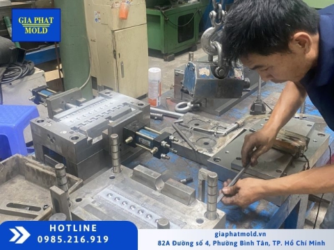 Công ty sản xuất khuôn đúc áp lực atimon dùng tạo hình kim loại với độ chính xác cao