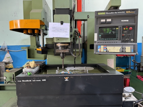 Máy Móc Thiết Bị