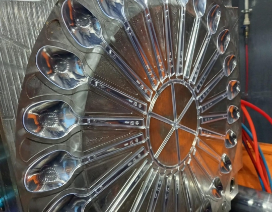 Khuôn Đúc Nhựa - Muỗng Nhựa